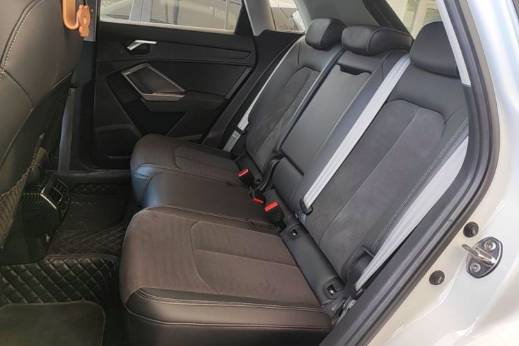 Audi Q3 2022 immagine di auto #17