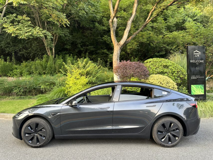 Tesla Model 3 2026 #3 Tesla Model 3 2026 car image #3