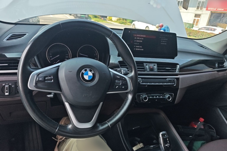 BMW X1 2022 #10 BMW X1 2022 صورة سيارة #10