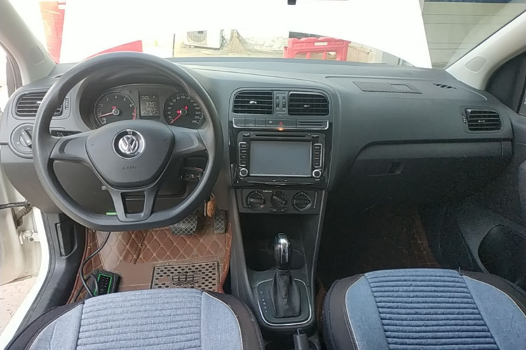 Volkswagen Polo 2016 #10 Volkswagen Polo 2016 car image #10