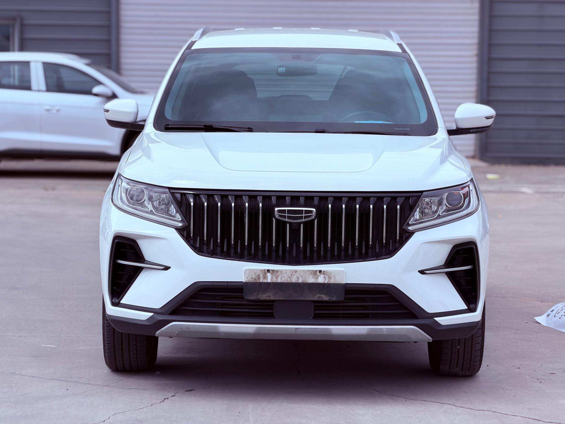 GEELY Vision X6 2023 car image #2
