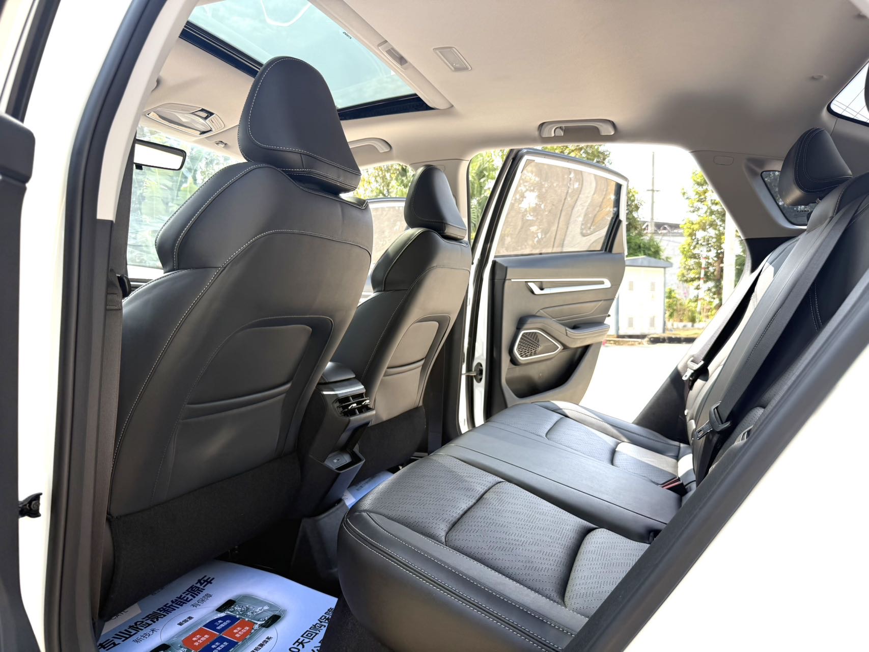GEELY Emgrand 2023 #8 GEELY Emgrand 2023 car image #8