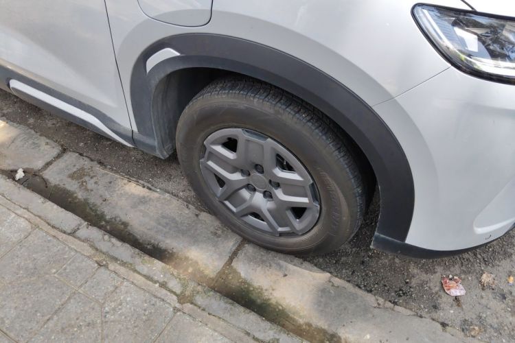 BYD YuanUP 2024 #6 BYD YuanUP 2024 car image #6