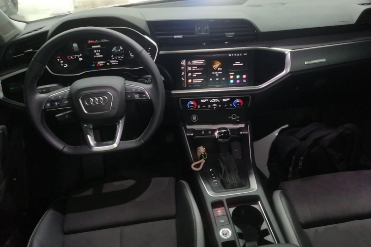 Audi Q3 2023 #11 Audi Q3 2023 car image #11