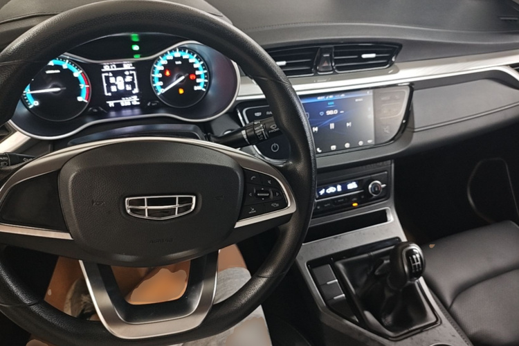 GEELY Emgrand 2020 #10 GEELY Emgrand 2020 car image #10