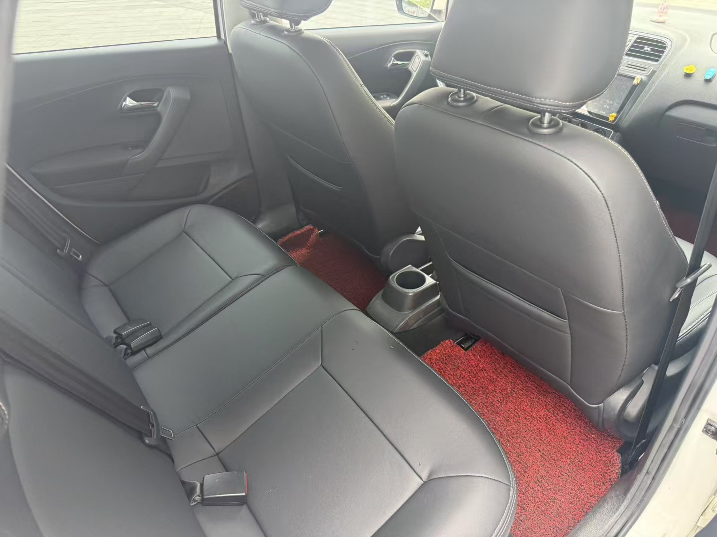 Volkswagen Polo 2019 car image #6
