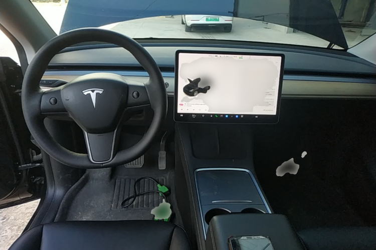Tesla Model Y 2021 #10 Tesla Model Y 2021 car image #10