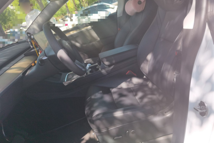 Tesla Model Y 2023 #15 Tesla Model Y 2023 car image #15
