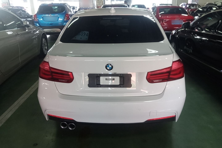 BMW 3 Series 2018 imagen de coche #4