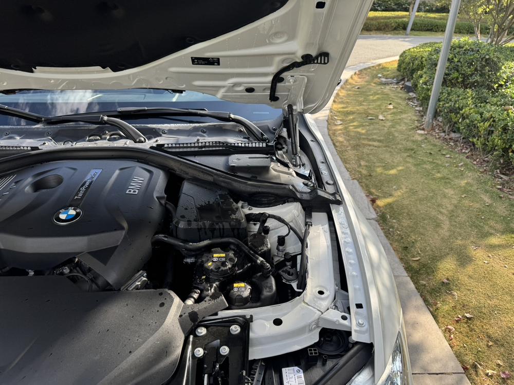 BMW 3 Series 2019 immagine di auto #11
