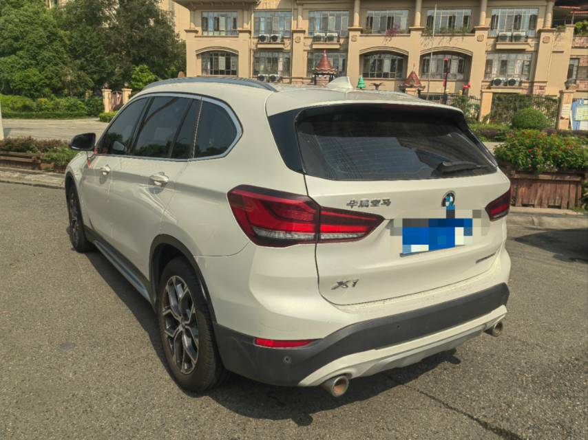BMW X1 2022 car image #3