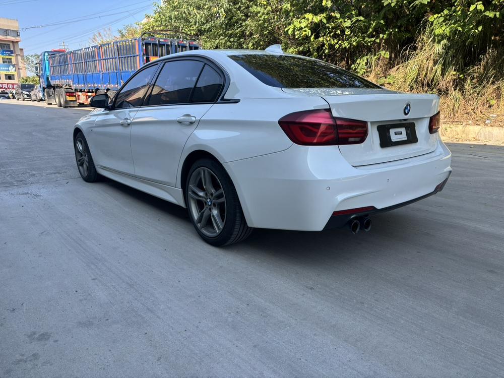 BMW 3 Series 2018 #4 BMW 3 Series 2018 car image #4