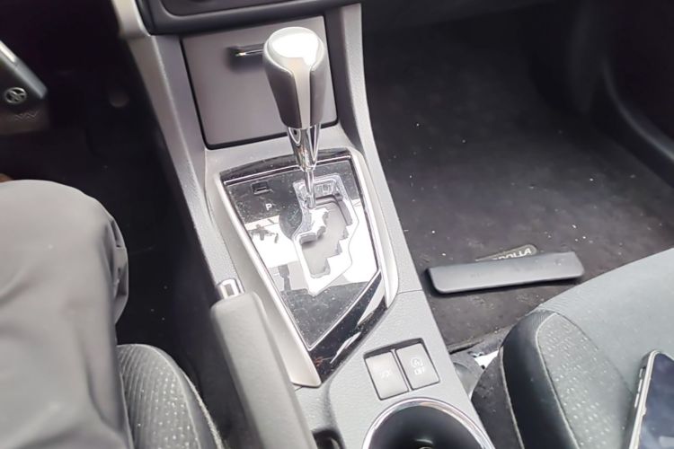 Toyota Corolla 2018 #16 Toyota Corolla 2018 car image #16