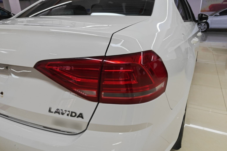 Volkswagen Lavida 2018 #8 Volkswagen Lavida 2018 car image #8