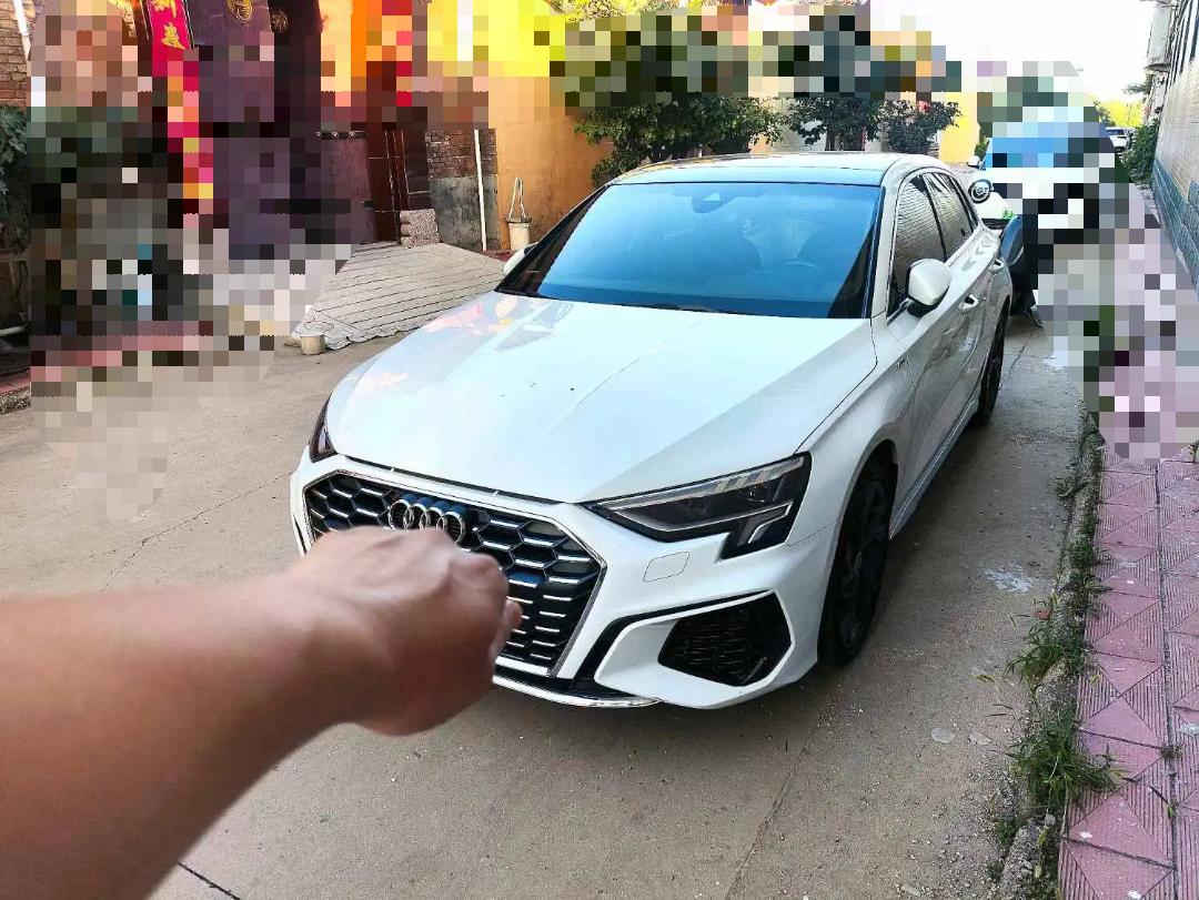 2022 immagine di auto 