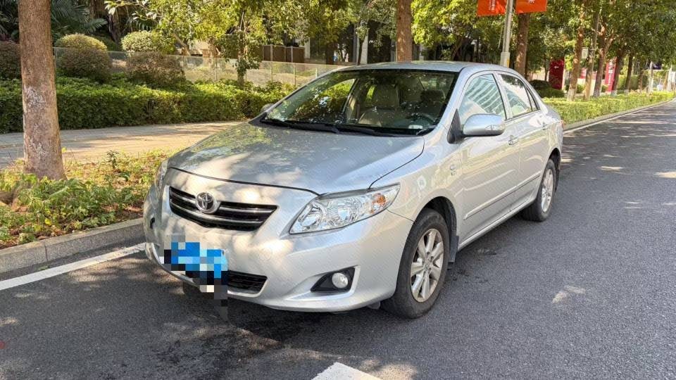 Toyota Corolla 2010 car image 
