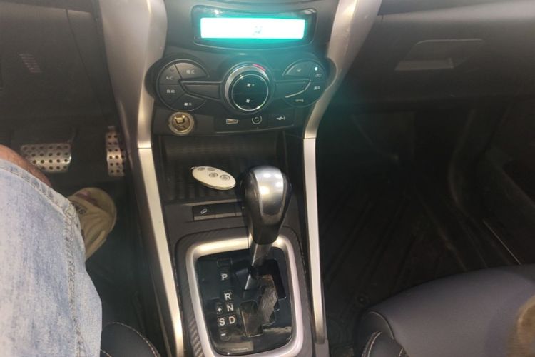 BYD Yuan 2017 #14 BYD Yuan 2017 car image #14