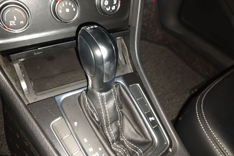 Volkswagen Golf 2017 #14 Volkswagen Golf 2017 car image #14