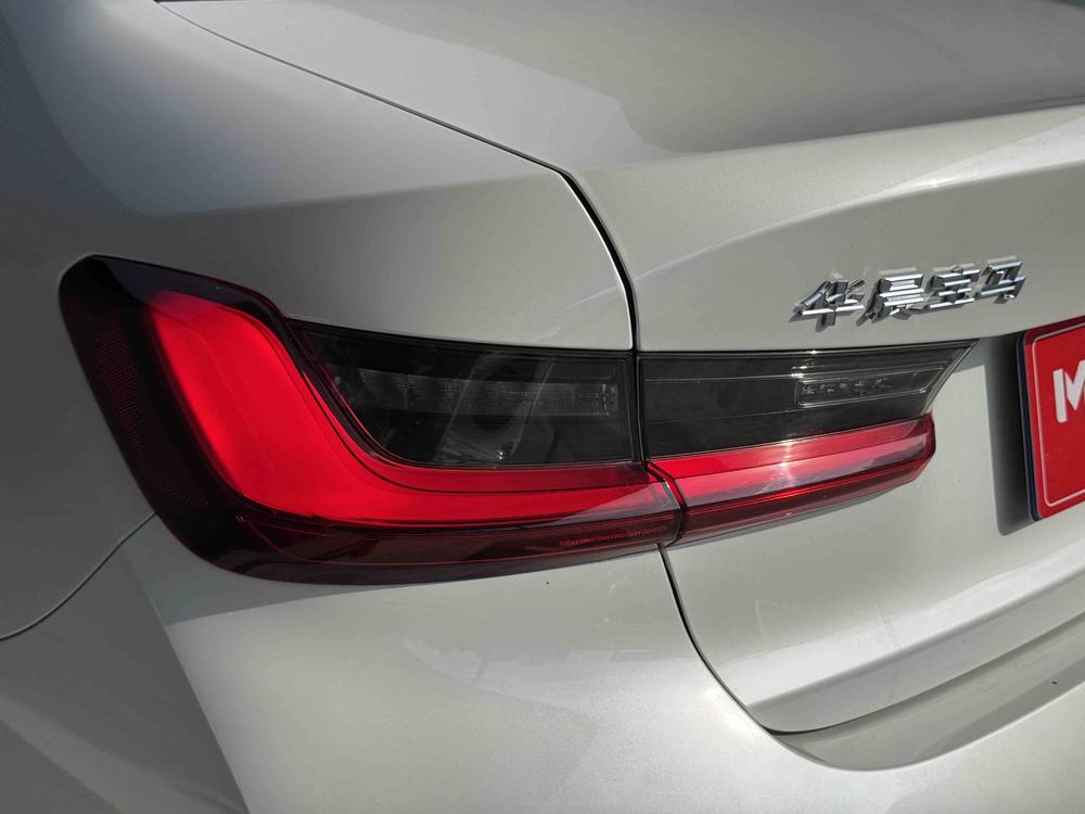 BMW 3 Series 2023 #9 BMW 3 Series 2023 car image #9