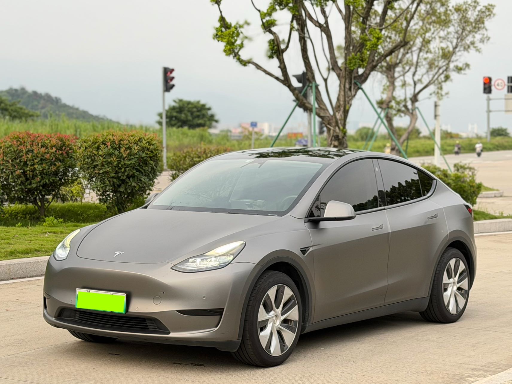 Tesla Model Y 2023 Tesla Model Y 2023 car image