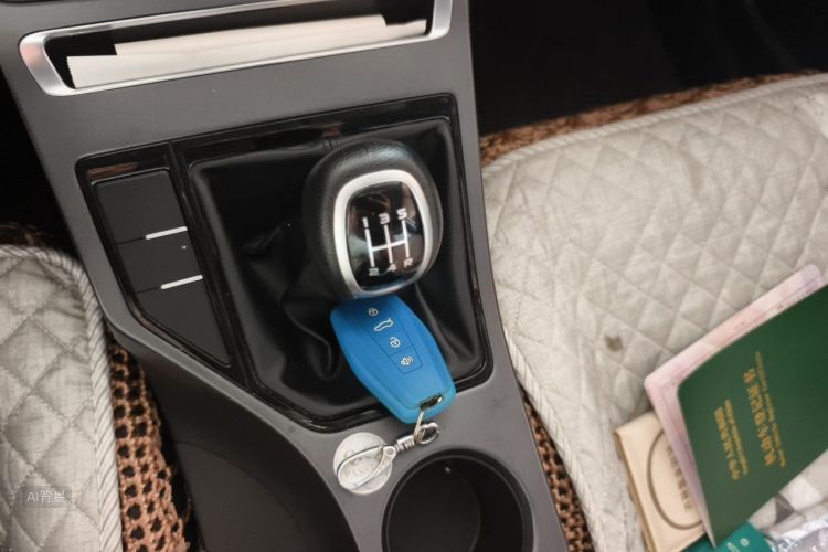 GEELY Emgrand 2021 #16 GEELY Emgrand 2021 صورة سيارة #16
