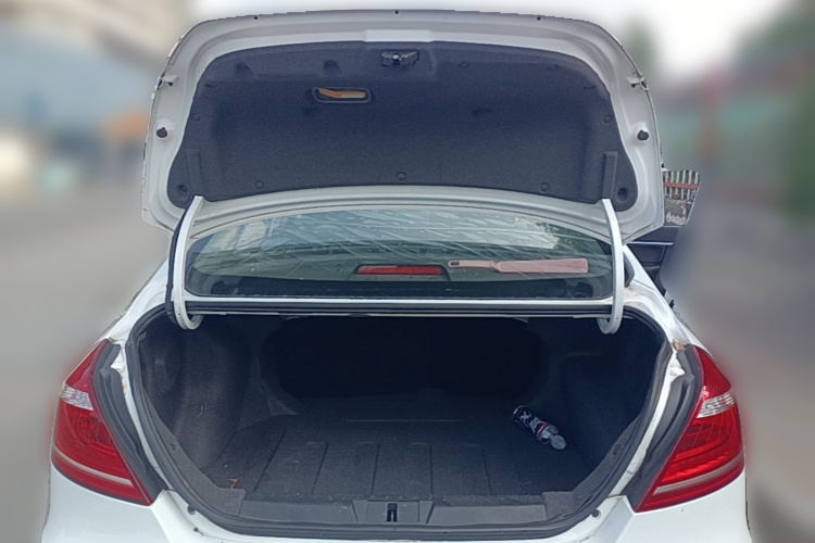 GEELY Emgrand 2016 car image #21