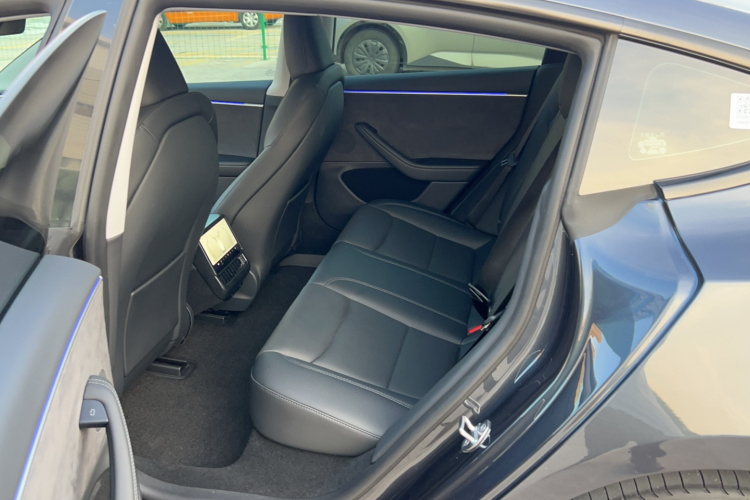 Tesla Model 3 2024 #11 Tesla Model 3 2024 car image #11