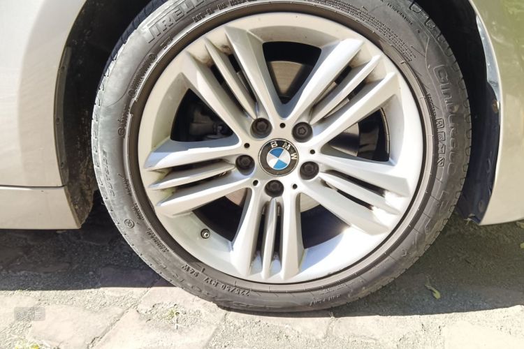 BMW 3 Series 2016 immagine di auto #9