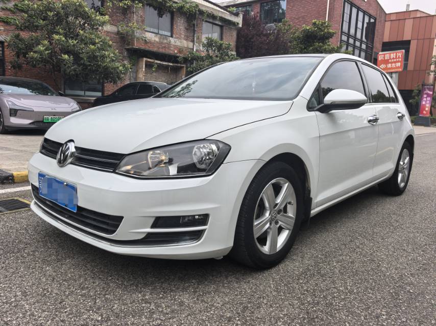 Volkswagen Golf 2015 Volkswagen Golf 2015 immagine di auto