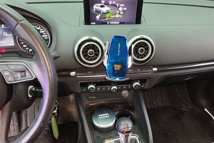 Audi A3 2018 imagen de coche #13