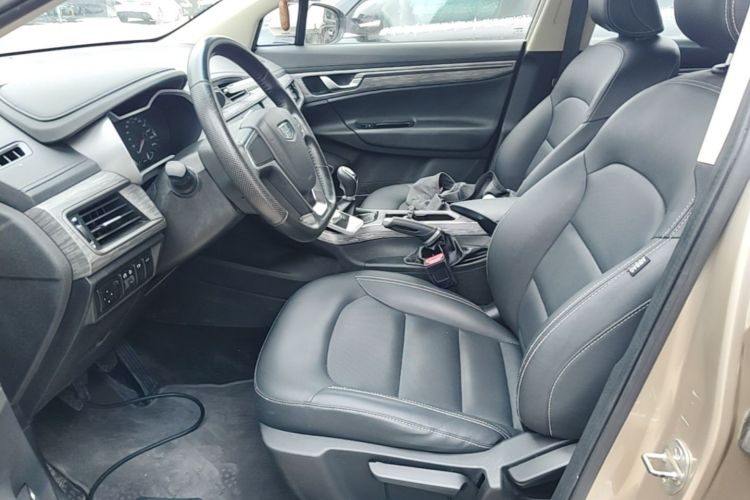 GEELY Emgrand GS 2018 car image #15