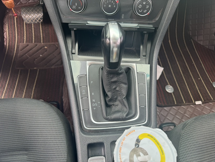Volkswagen Golf 2019 #6 Volkswagen Golf 2019 car image #6