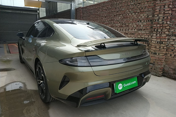MI SU7 2025 immagine di auto #7