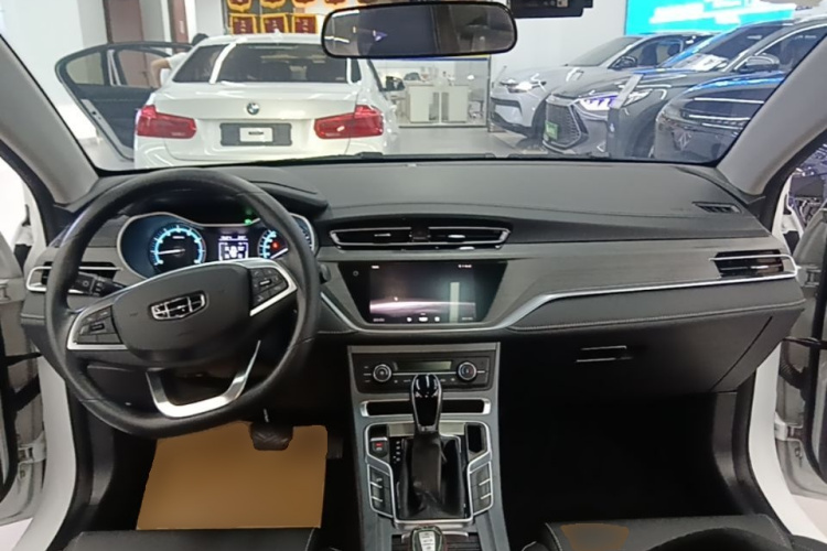 GEELY Emgrand 2021 car image #10