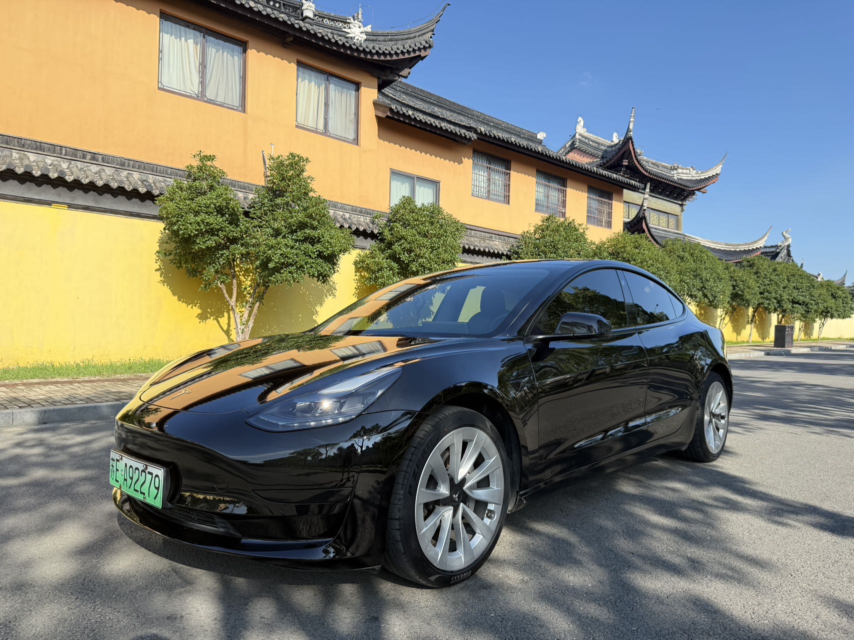Tesla Model 3 2022 car image 