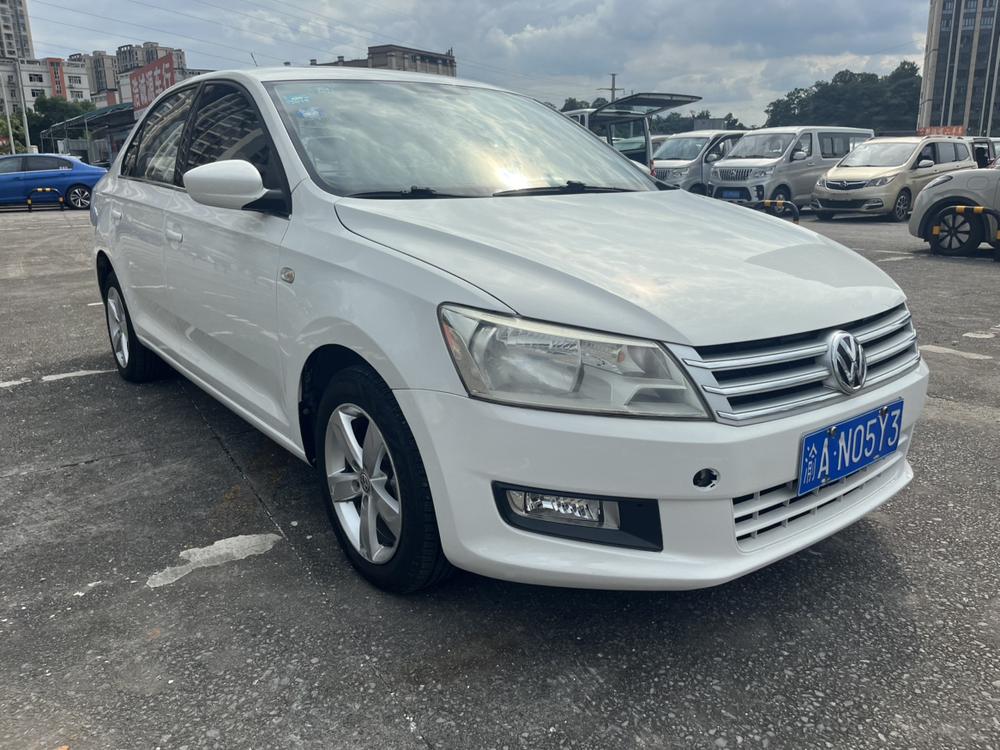Volkswagen Santana 2016 car image #3