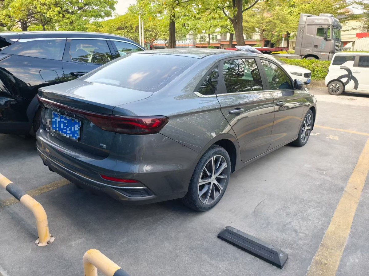 GEELY Emgrand 2022 car image #2