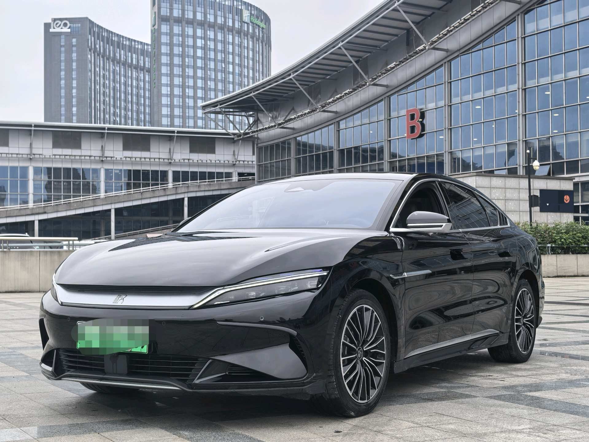BYD Han 2023 car image 