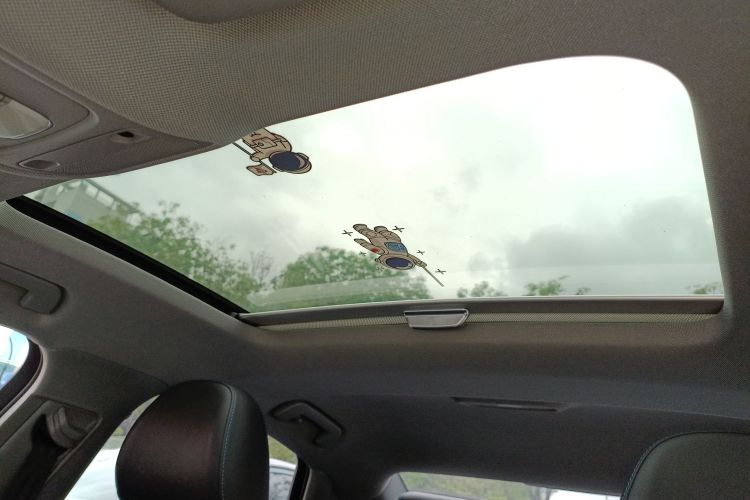 Audi A3 2019 car image #18