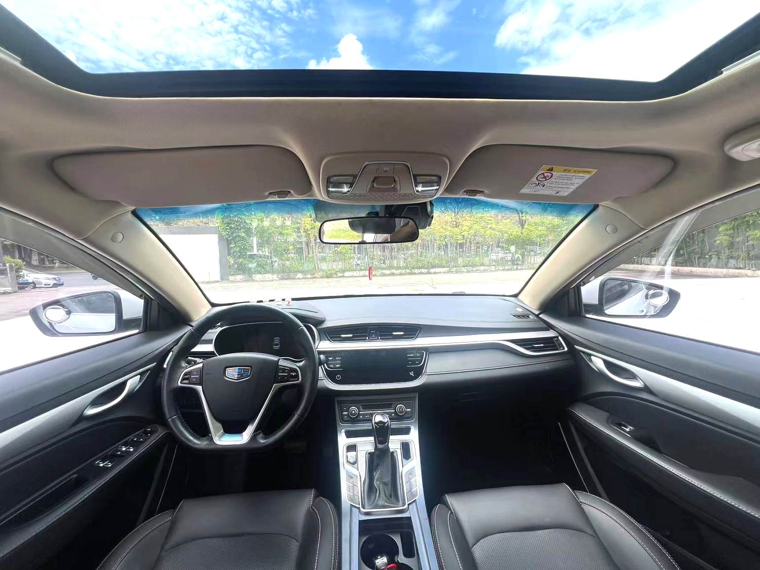 GEELY Emgrand 2018 car image #6