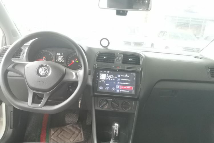 Volkswagen Polo 2017 #10 Volkswagen Polo 2017 car image #10