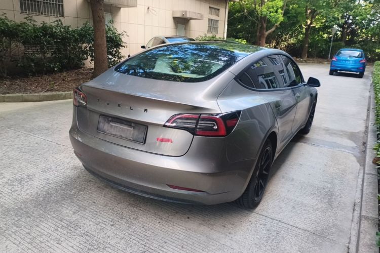 Tesla Model 3 2023 car image #5