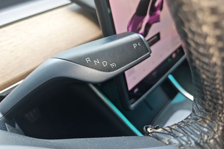 Tesla Model 3 2020 car image #14