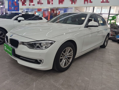 BMW 3 Series 2015 BMW 3 Series 2015 immagine di auto