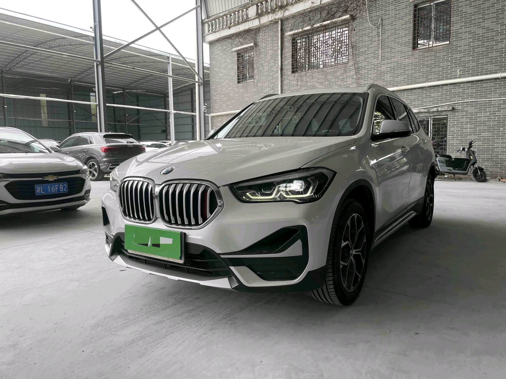 BMW X1 2023 BMW X1 2023 car image