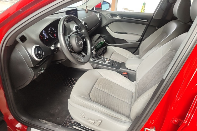 Audi A3 2019 car image #15