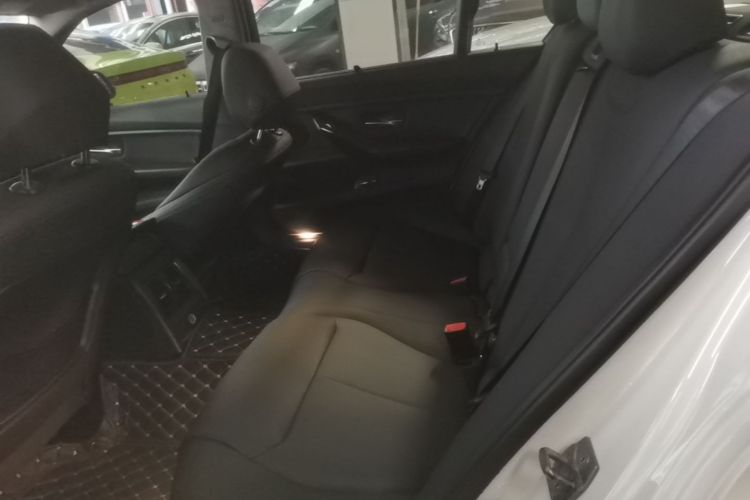 BMW 3 Series 2019 #17 BMW 3 Series 2019 car image #17
