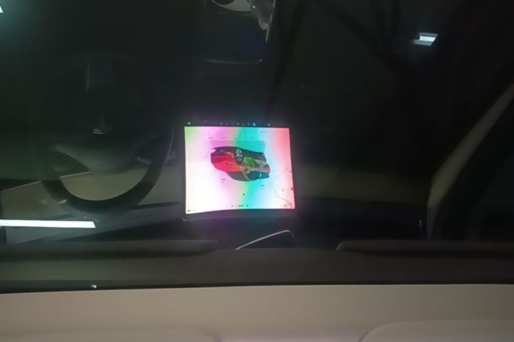 Tesla Model Y 2023 car image #20