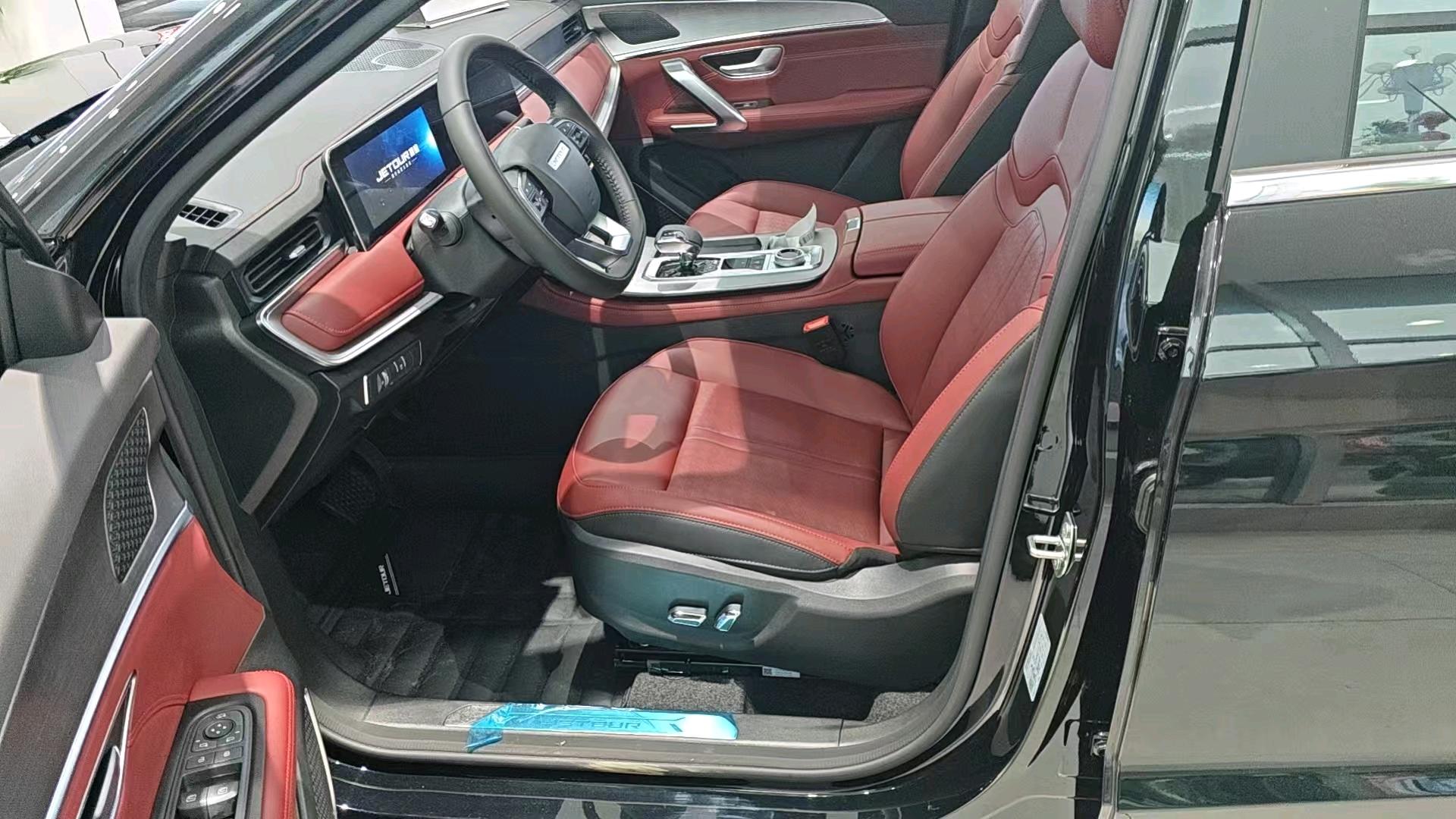 Jetour X70 PLUS 2026 car image #4