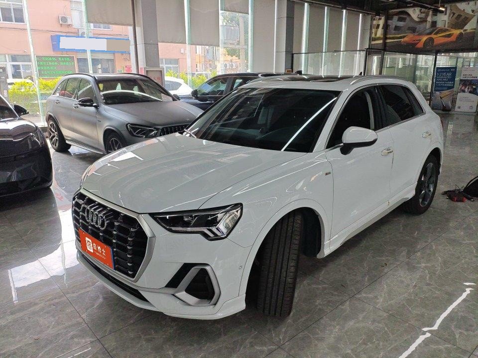 Audi Q3 2022 Audi Q3 2022 car image